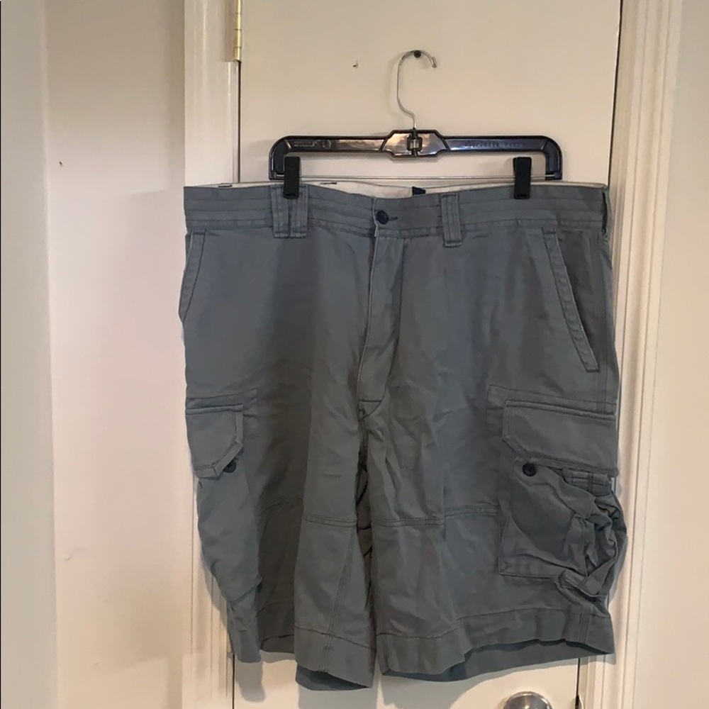 Men’s cargo shorts